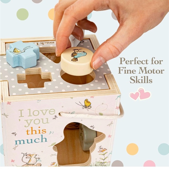 Kids Preferred Guess How Much I Love You Wooden Shape Sorter with Rope Handle - Picture 5 of 12